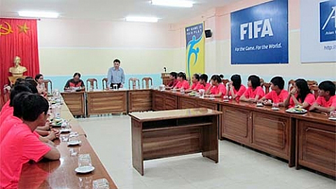 Women s U19 football team touch down in Bangkok